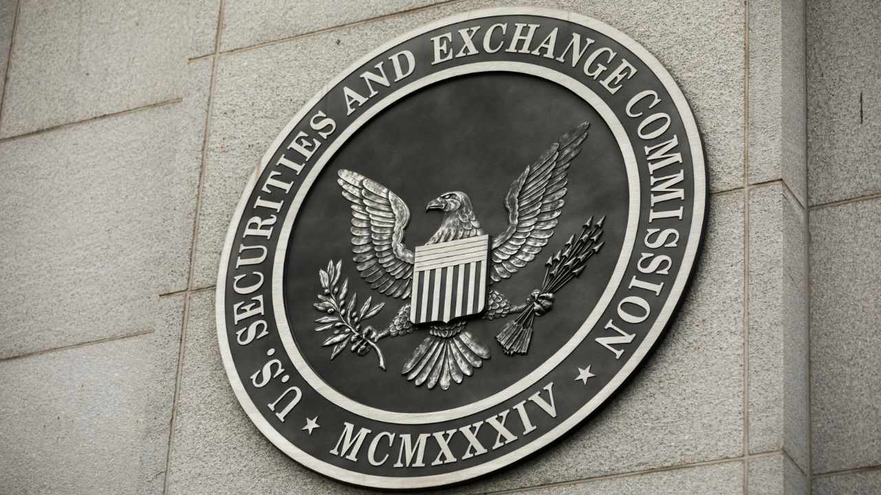La SEC sévit contre le programme Crypto Pump-and-Dump - Porte plainte contre 2 entreprises