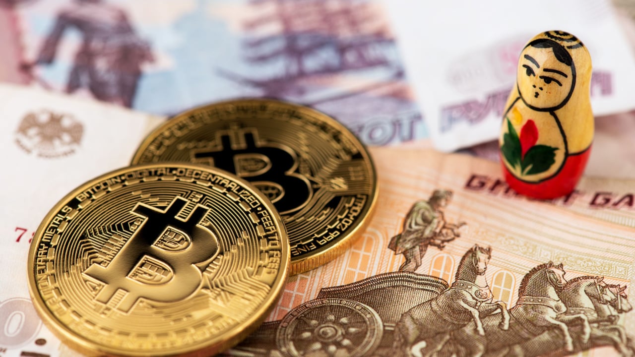 Crypto Exchange sú stále dostupné pre Rusov napriek nedávnym sankciám EÚ, odhaľuje správa