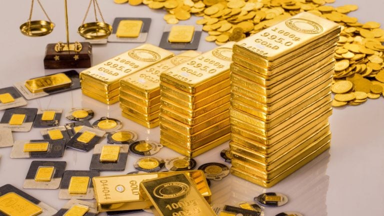 Report: UK Gold Dealer Sold Out of Bullion After Pound’s Record Fall Causes D...