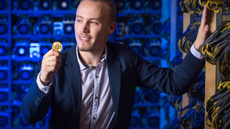 Bitcoin Mining Revenue in Russia Grew 18 Times in 4 Years Before ‘Worst Quarter’