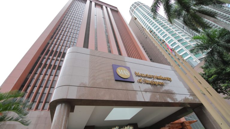 Crypto Exchanges Must Comply With Russia Sanctions, Singapore Central Bank Says - Bitcoin News (Picture 1)
