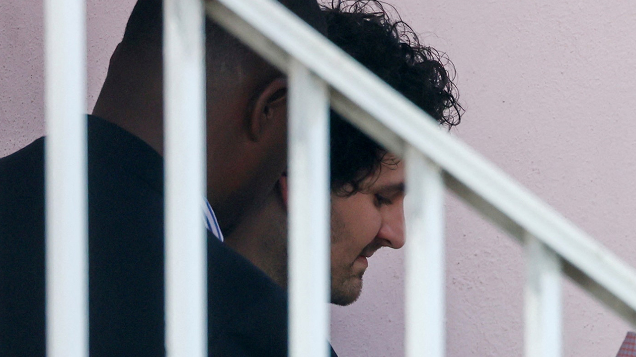 ‘Visibly Shaking’ FTX Co-Founder Hammers out a ‘Wasted Day’ in Court as Bahamian, US Legal Team Prep for Extradition