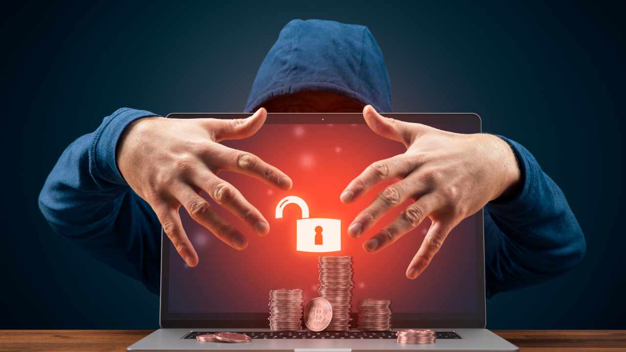 Hackers Stole .8 Billion From Crypto Firms in 2022, Says Chainalysis – Featured Bitcoin News