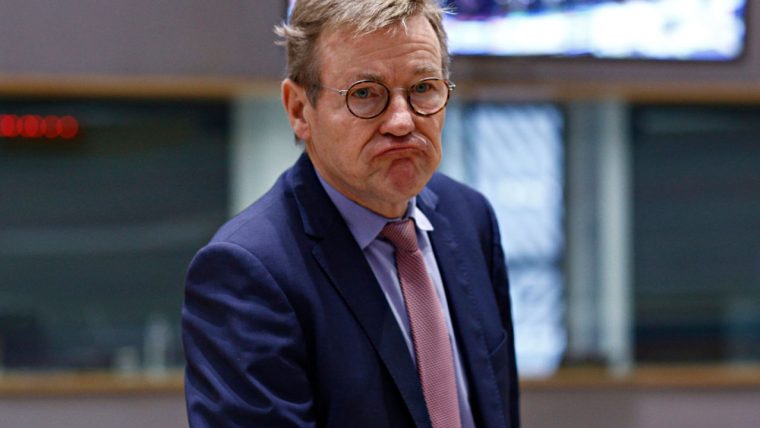 Chair of EU Parliament’s Committee connected  Budgets Calls for Crypto Ban Amid Banking Turmoil