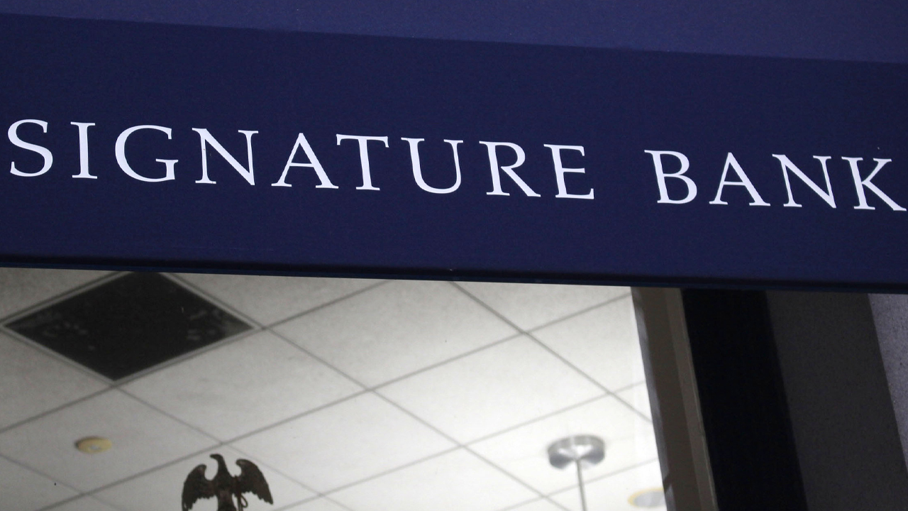 Signature Bank Considered a Buy as Last Major Bank Standing in Crypto Market Amid Silvergate and SVB Troubles – Bitcoin News