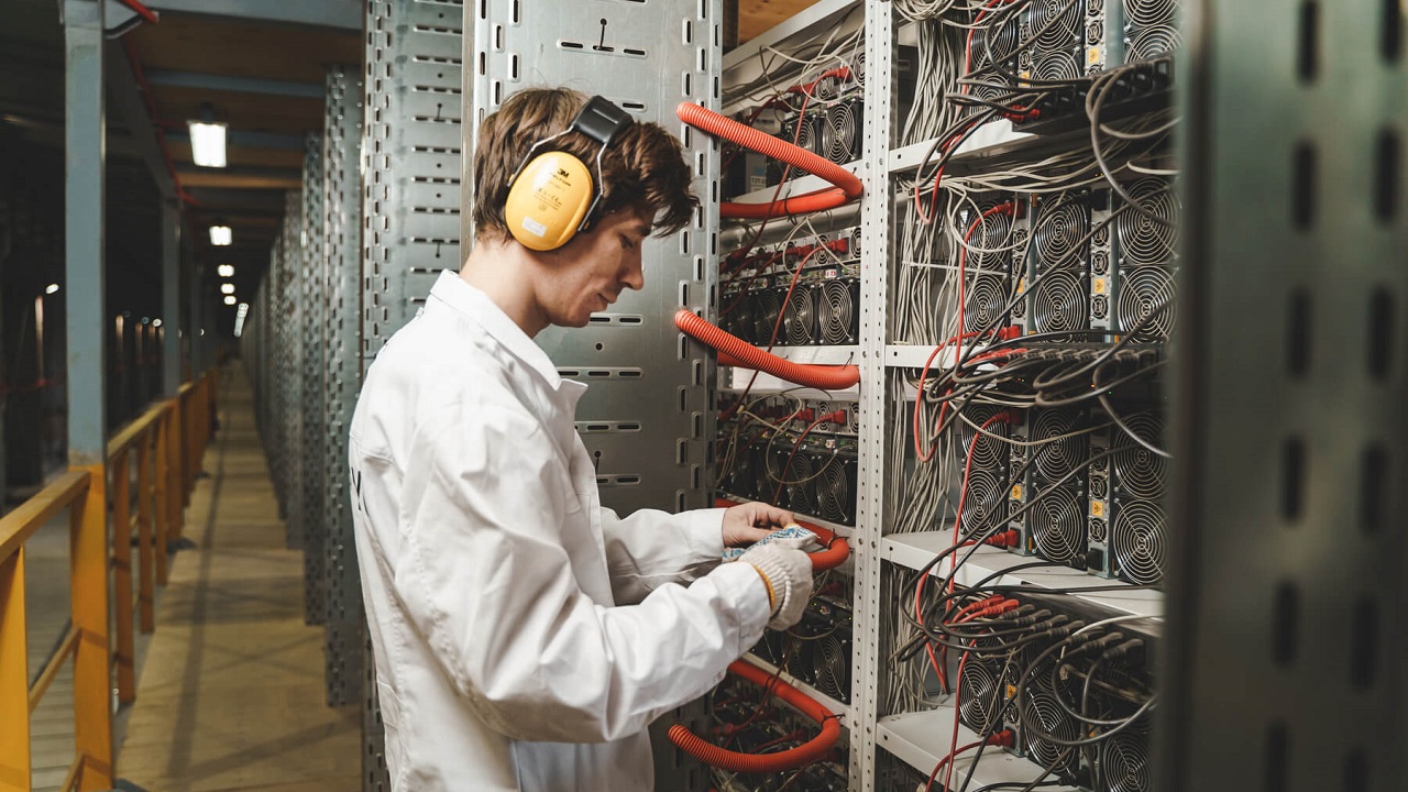 Russia Takes Second Place Rank by Power Capacity in Crypto Mining, Reports – Mining Bitcoin News