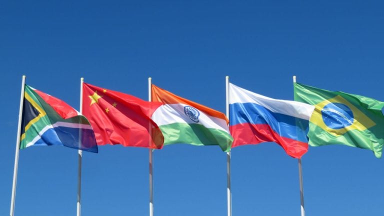 Analysts Weigh In on BRICS Currency as Tool to Face US Dollar-Based Sanctions