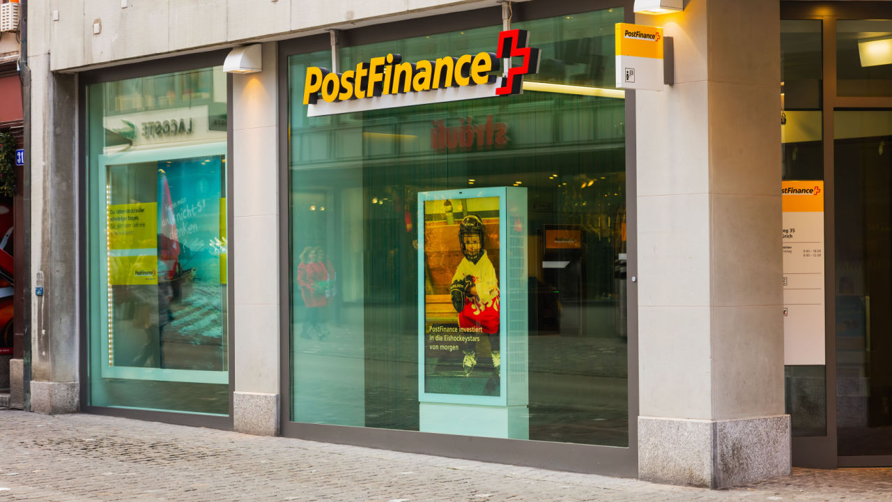 Swiss state-owned banking giant refinances to offer crypto services