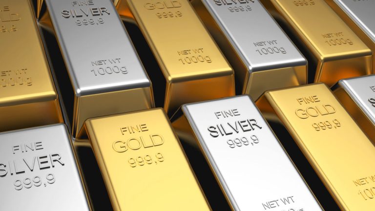 Market Analyst Heralds the Collapse of 'Everything,' Calls for Hedging in Gold and Silver Before There Isn't Any Left