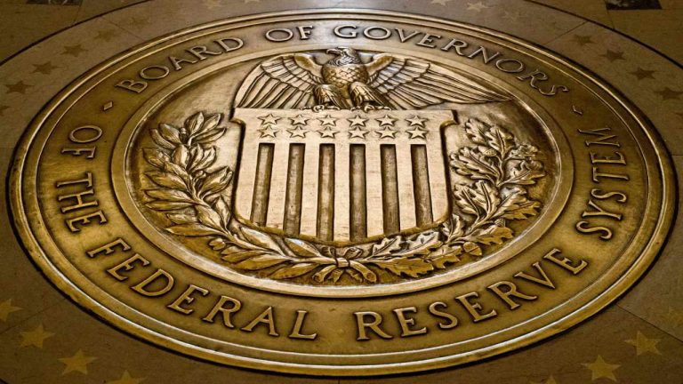 Fed Reveals 722 Banks Reported Unrealized Losses Over 50% of Capital as US Banking Crisis Escalates