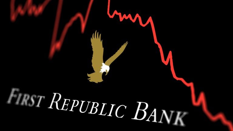 SEC Probes First Republic Bank Executives for Insider Trading; Lawmakers Dump Bank’s Shares Before Collapse