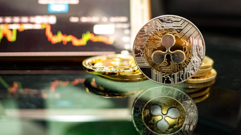 Biggest Movers: XRP Extends Bull Run, Jumping 5% on Thursday | Crypto Breaking News