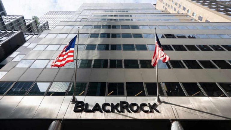 Blackrock Files for Bitcoin Trust — Analyst Calls It a 'Real Deal' Spot Bitcoin ETF Filing