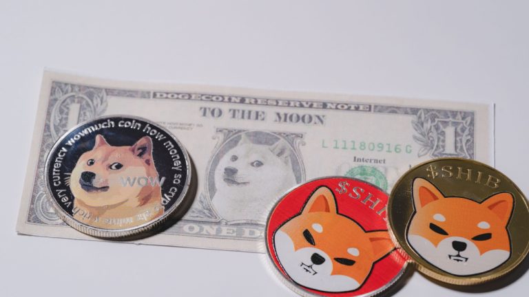Biggest Movers: SHIB up 7% on Saturday, as DOGE Moves to 2-Month Peak
