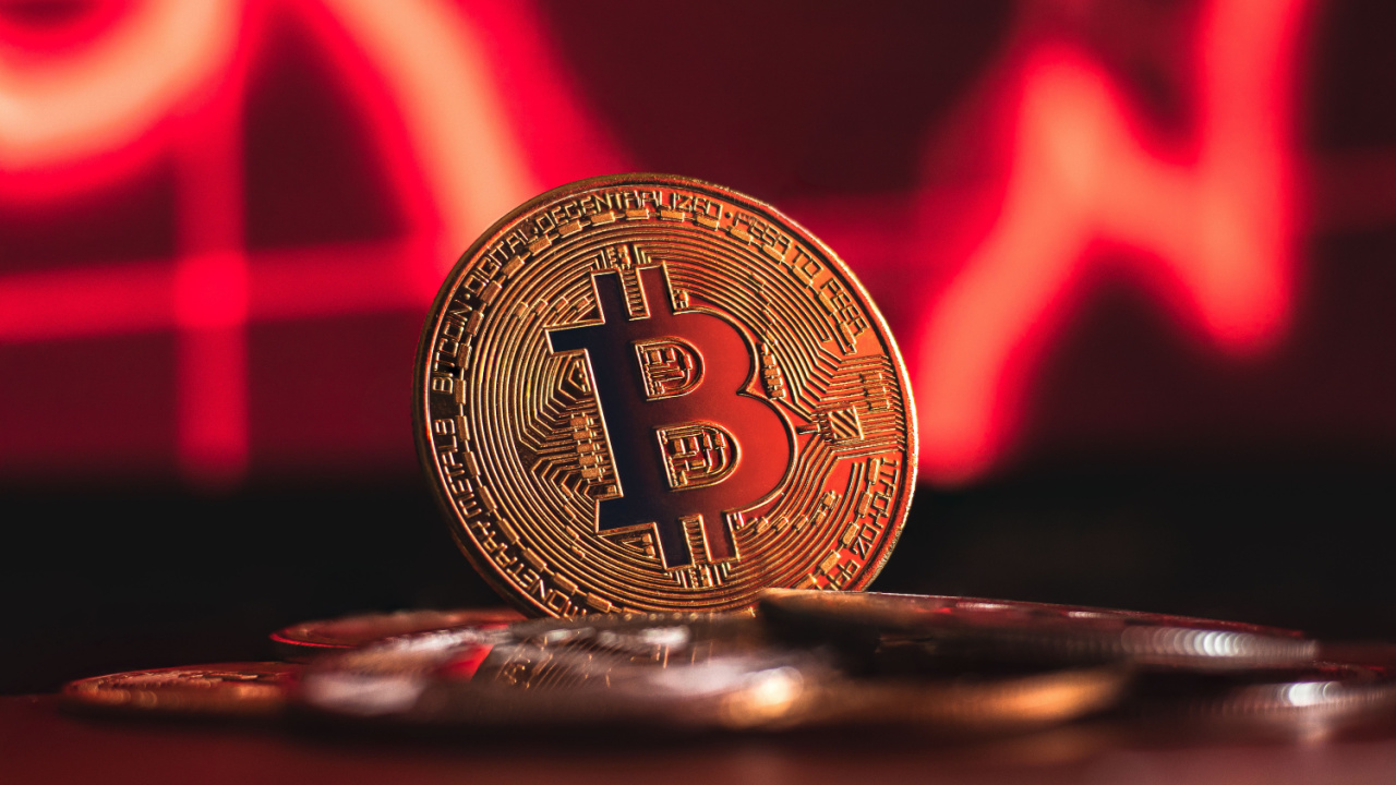 Bitcoin, Ethereum Technical Analysis: BTC Falls Below $30,000 Ahead of US Nonfarm Payrolls