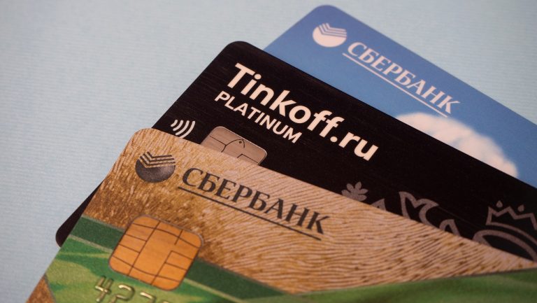 Binance Renames Russian Bank Cards Amid US Sanctions Probe, Report