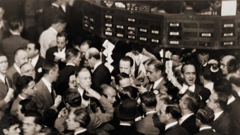 Market Strategist Draws Parallels Between Bitcoin and 1930 Stock Market Crash