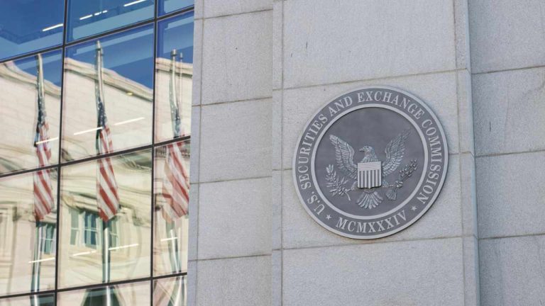 US Lawmakers Urge SEC to ‘Immediately’ Approve Spot Bitcoin ETFs — Say There’s No Reason to Deny Applications