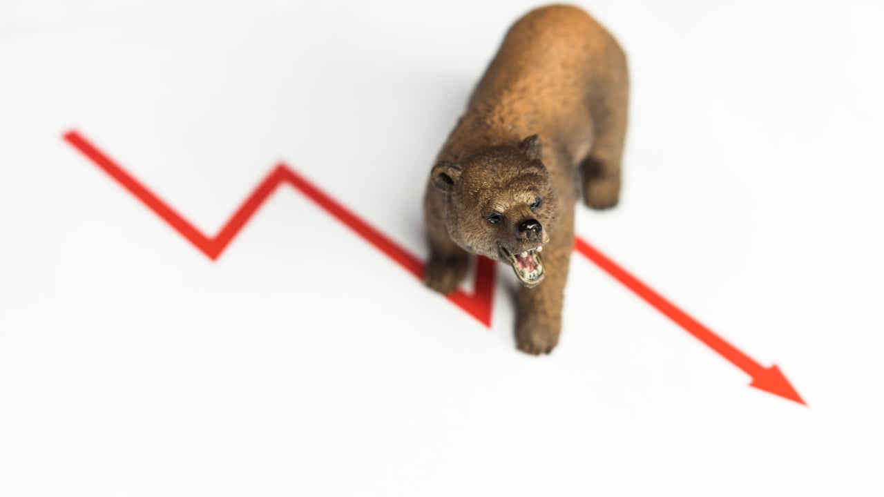 Bitcoin Technical Analysis: Bulls Face an Uphill Battle as Resistance Looms at ,000