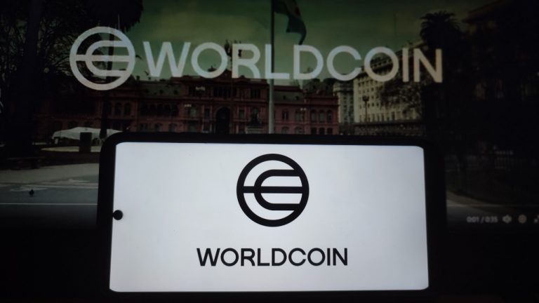 Worldcoin Signups Soar in Argentina: 9.5K Users Get Verified in a Single Day