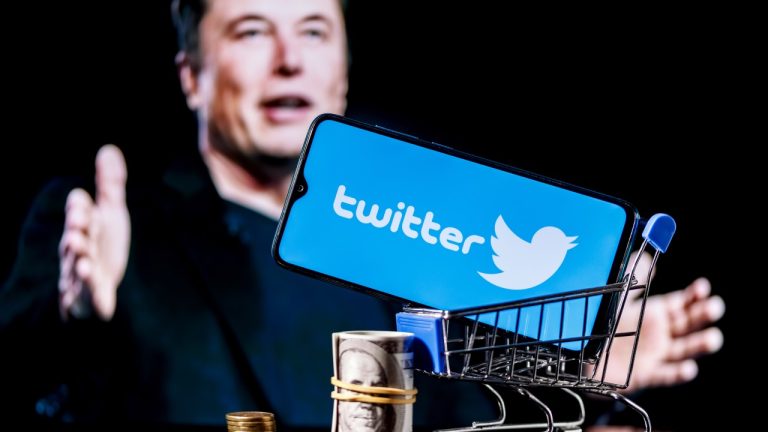 SEC Sues Musk to Make Him Testify in Twitter Takeover Investigation