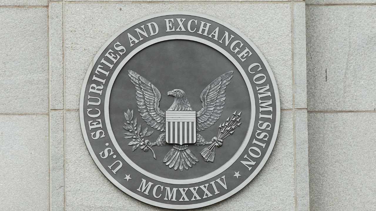 SEC Identifica 16 Tokens Cripto como Valores en Demanda Contra Kraken
