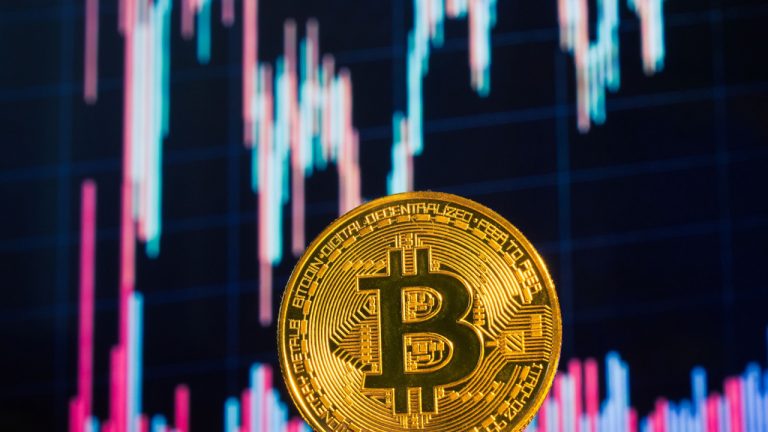 Bitcoin Technical Analysis: BTC Price Holds Above $35,000 But Momentum Slows