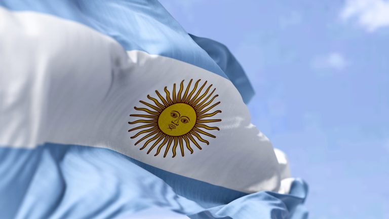 US Ambassador to Argentina Hails Bitcoin Miner's 'Genius' Flared Gas Power Generation Plans