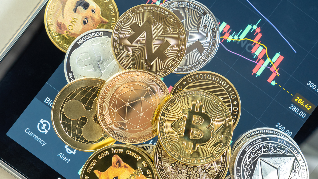 Altcoin Surge Outshines Bitcoin's Modest Gain Amid Anticipation of ...