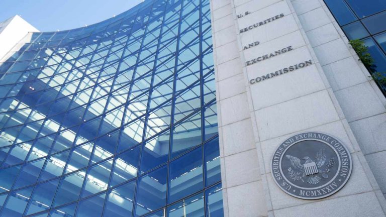 SEC Meets With Blackrock, Fidelity, Franklin Templeton, and Grayscale to Discuss Their Spot Bitcoin ETF Applications[#item_description]