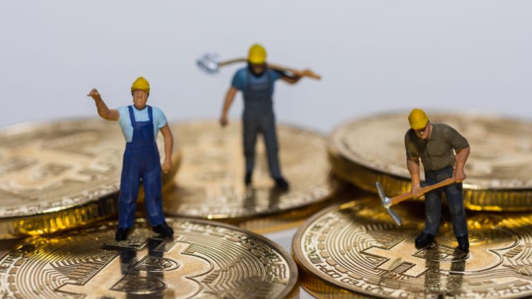 Report: Bitcoin Miners’ Revenue Down by More Than 30% in the Last 6 Months