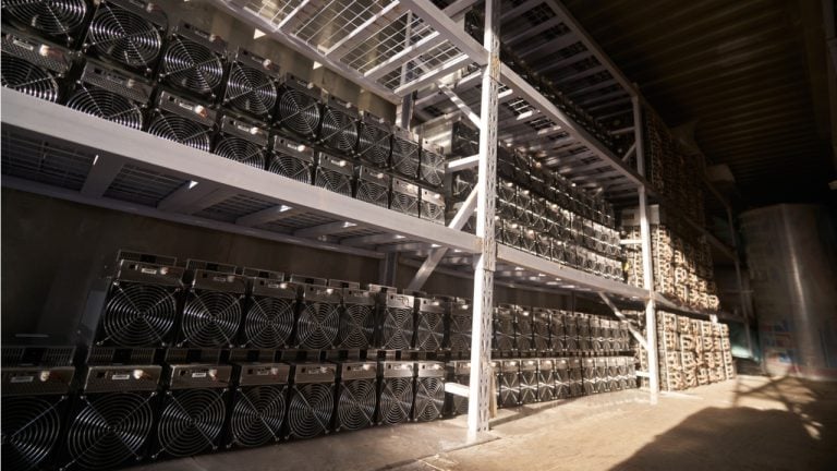 Bitcoin Miner DMG Acquires 4,550 T21 Antminers for $12.1 Million