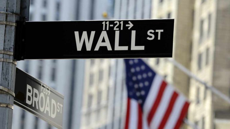 Skybridge Capital Founder Scaramucci Predicts Massive Capital Inflow From Wall Street Into Spot Bitcoin ETFs