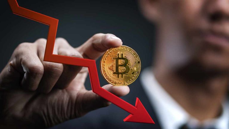 Peter Schiff Sees Bitcoin Price Surge as 'Classic Pump-and-Dump'