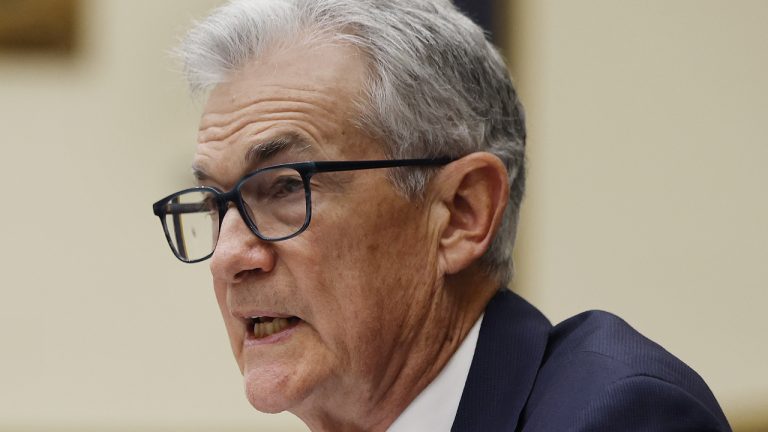Fed Chair Powell Eases CBDC Concerns: US Far From Direct Fed Accounts, Emphasizes Need for Congressional Approval