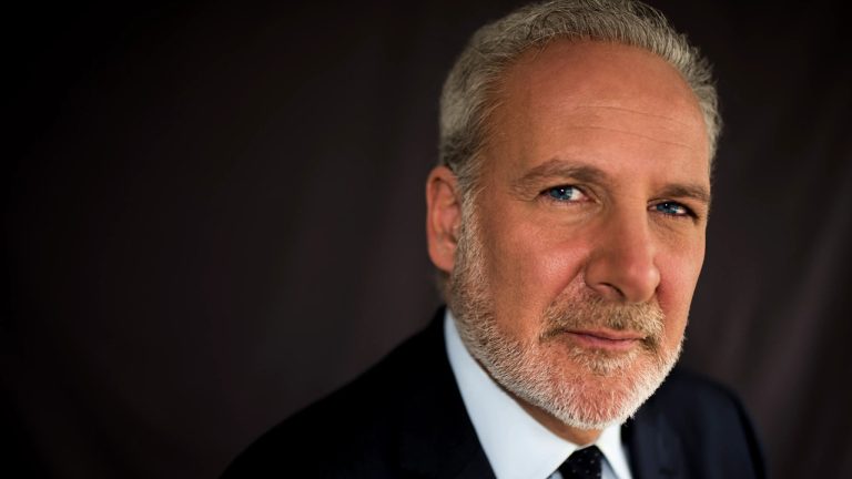 As Bitcoin Soars, Peter Schiff Offers Gold as the Prudent Alternative crypto