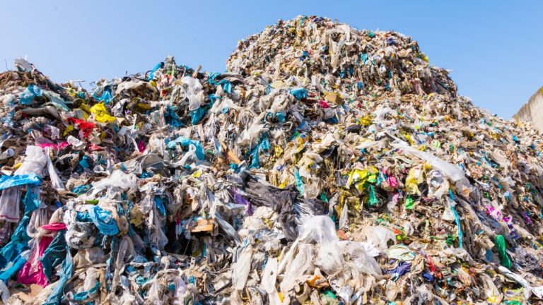 British Man Who Lost 7,500 BTC Sues for Right to Search Council Landfill
