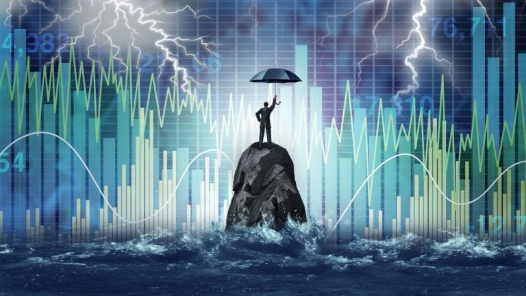 Massive BTC Market Turbulence, Analyst Predicts $650K BTC Price, and More — Week in Review crypto