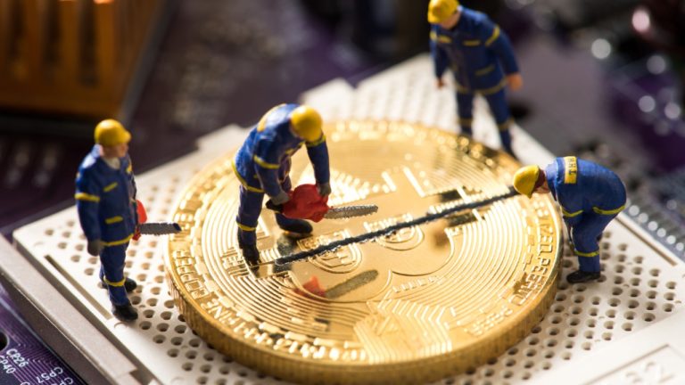 Los mineros de Bitcoin siguen siendo optimistas sobre el futuro a pesar de la pérdida de ingresos prevista