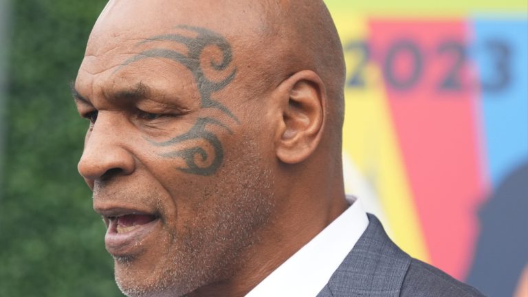 Legendary Boxer Mike Tyson Joins Blockchain Social Network crypto