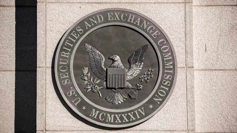 Robinhood Prepares to Fight SEC successful  Court Over Crypto, CEO Reveals