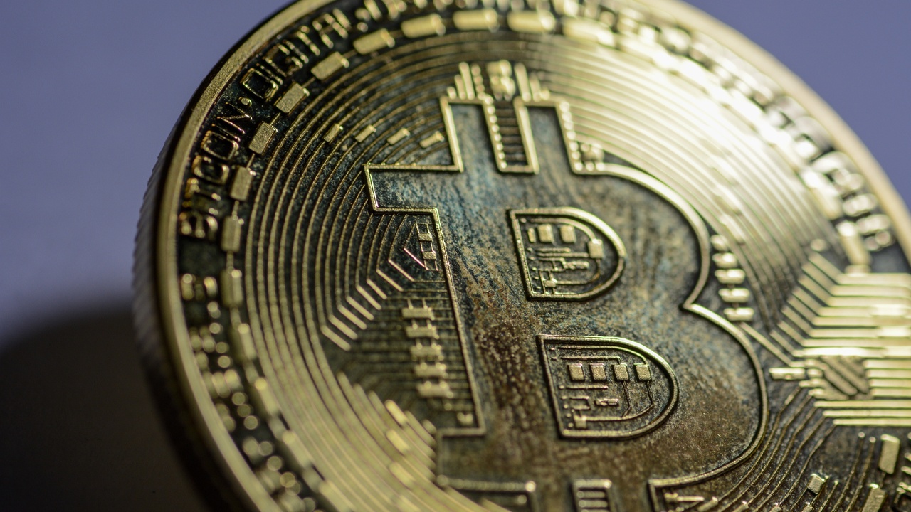 Bitcoin's Struggle: Analyzing the Bearish Trends and Market Sentiment