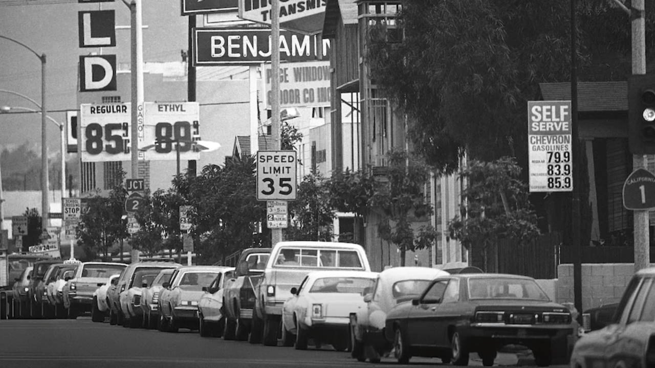 Milton Friedman sobre la Inflación: Un Desastre Creado por el Gobierno Milton Friedman sobre la Inflación: Un Desastre Creado por el Gobierno