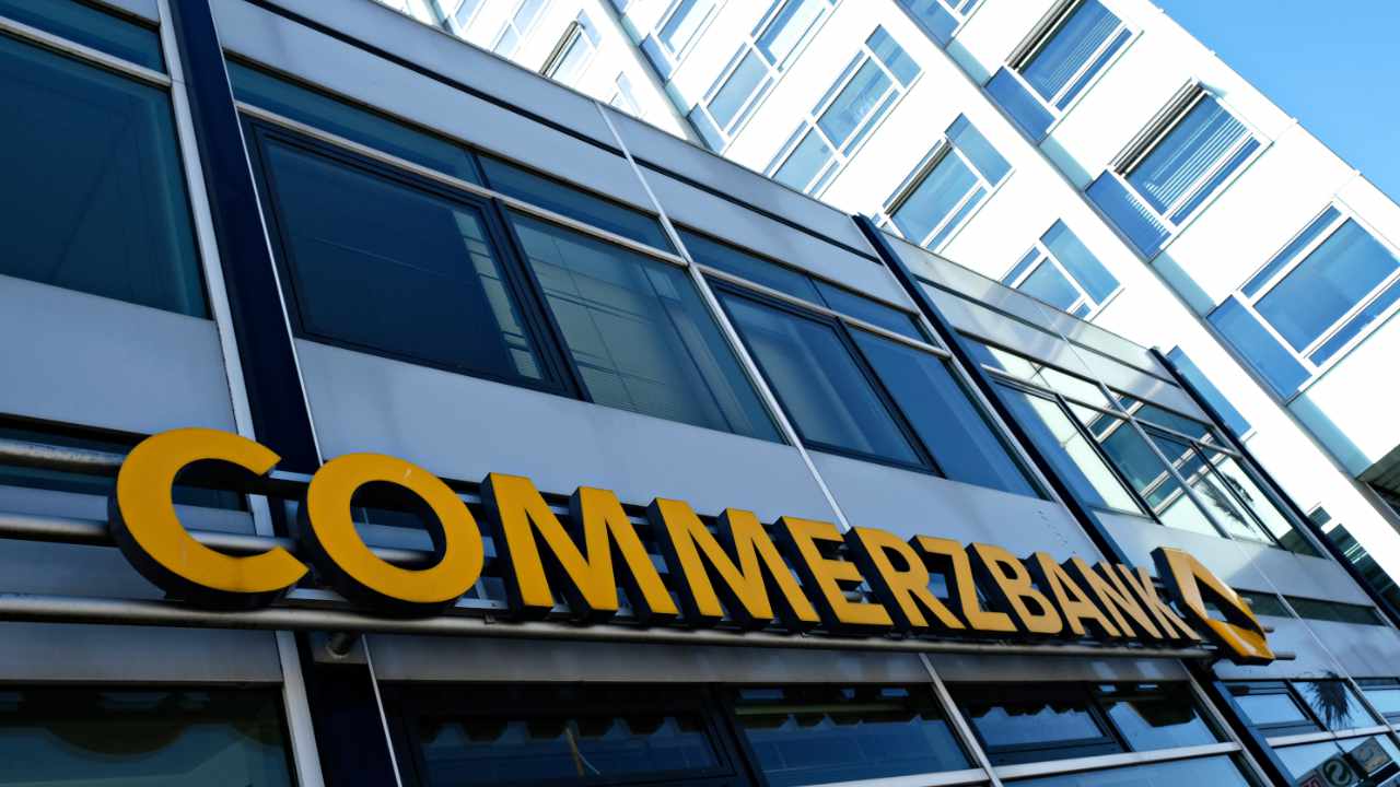 Commerzbank se asocia con Crypto Finance de Deutsche Börse para expandir los servicios criptográficos