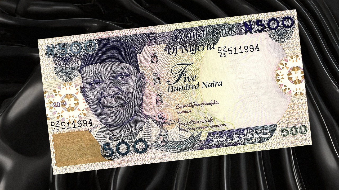 Nigeria Unveils Oil-for-Naira Program to Stabilize Local Currency Nigeria Unveils Oil-for-Naira Program to Stabilize Local Currency