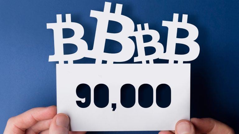 Bitcoin Hits Historic ,000 as Investors Rally Behind New Highs