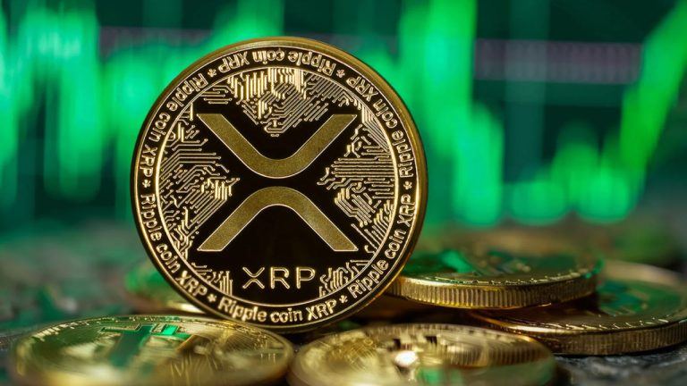 All Eyes on $  2.75: XRP's Chart Patterns Suggest Major Move on the Horizon