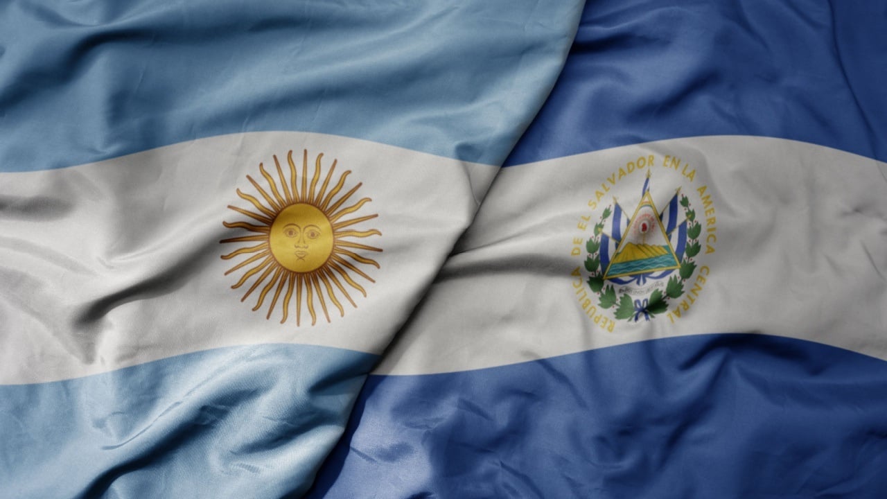 Argentina se asocia con El Salvador en cuestiones de regulación de activos digitales