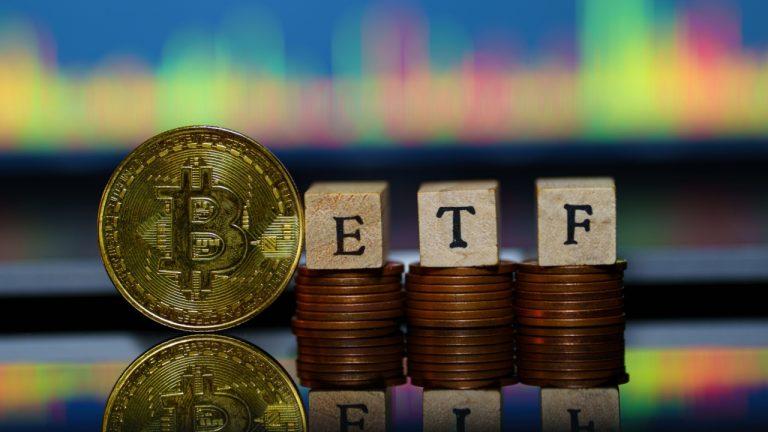 Green Week for Bitcoin ETFs With $  1.76 Billion Net Inflow