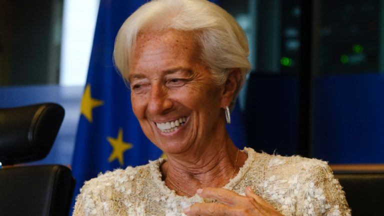 Christine Lagarde en Garde: EU Central Banks Won't Add Bitcoin